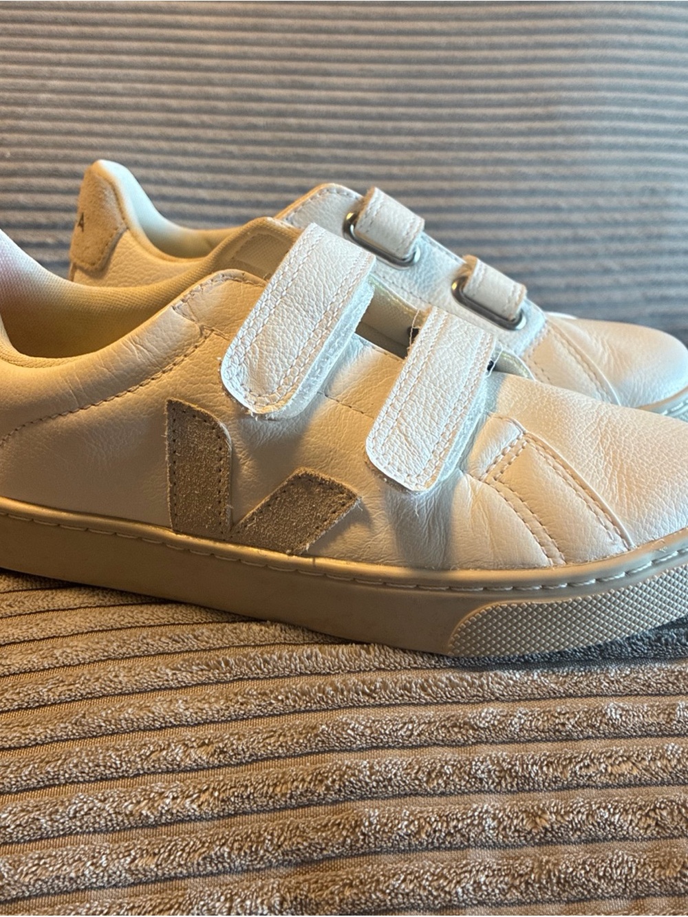 Veja Recife Chromefree Suede Triple Strap Fasten Sneaker Natural Mens US 3 UK 2.
